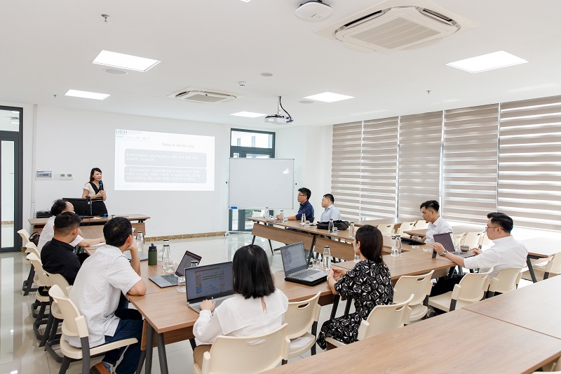 CELG Seminar lần 3: “Refining the Right to Information in Vietnamese Consumer Law: Insights from Australia”